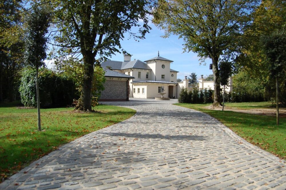 Cobbled Driveway