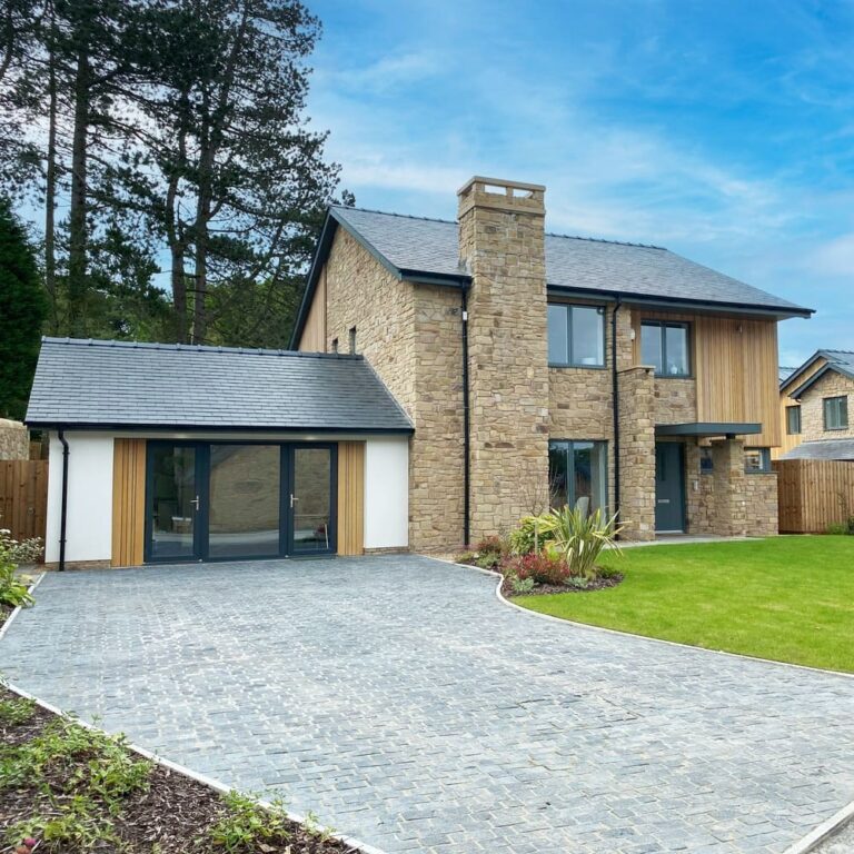 Random Modern Walling Abbeystead Random Barn Stone Walling - Stone UK